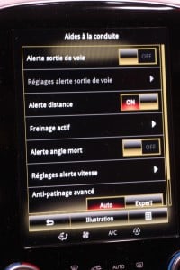 Interface R-Link 2 sur l'Espace V
